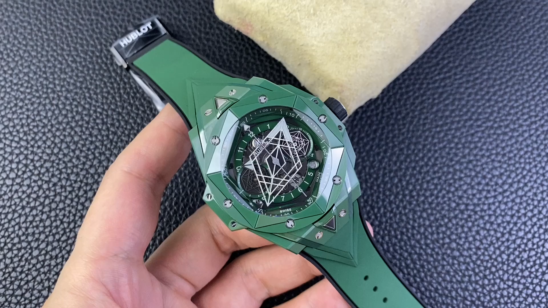 Hublot Big Bang 418.FX.8007.RX.MXM21 45MM