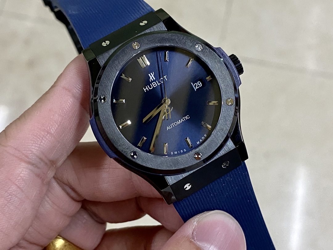 Hublot Classic Fusion 301.PB.131.RX 42mm Mens