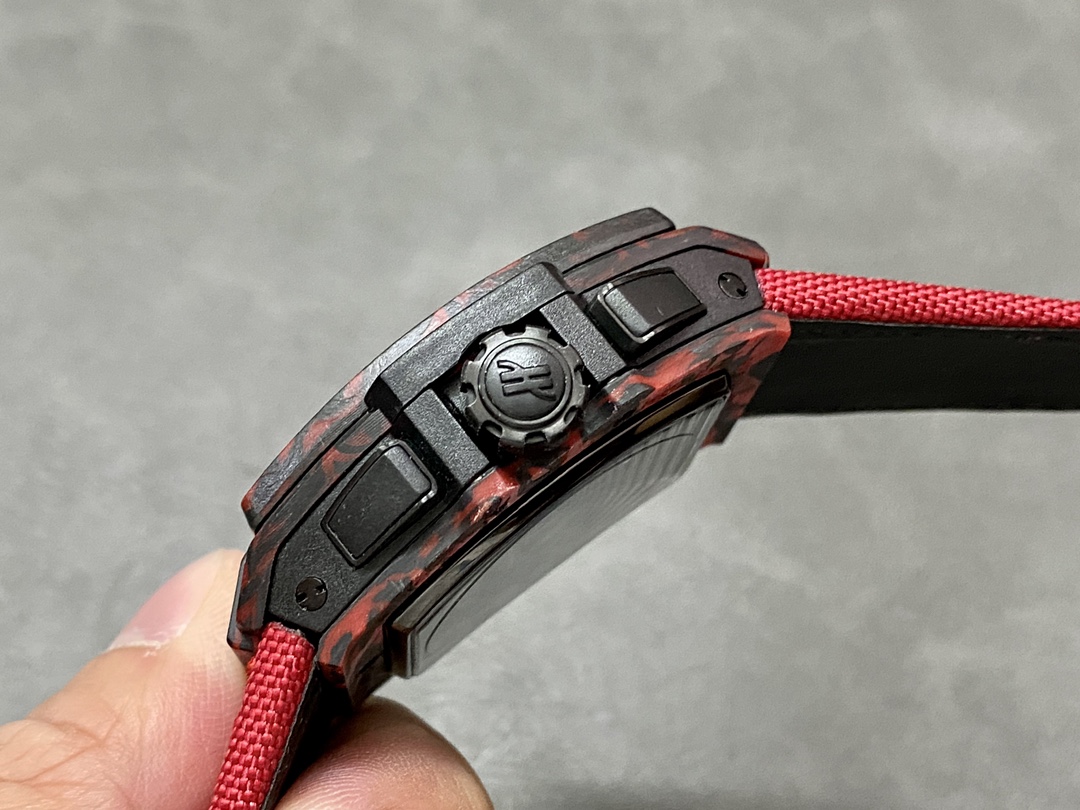 Hublot Big Bang 642.QV.0113.NR.CNY21 42MM