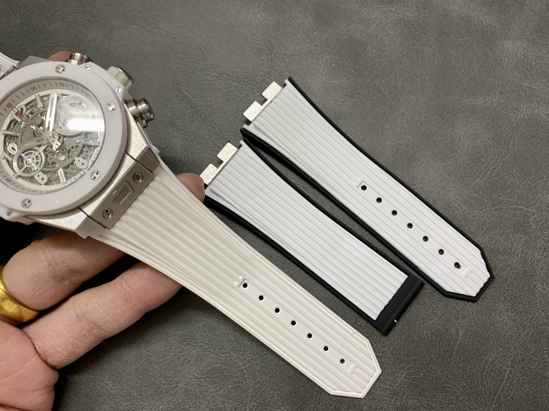 Hublot Big Bang 421.OX.1180.RX 44mm Mens Watch