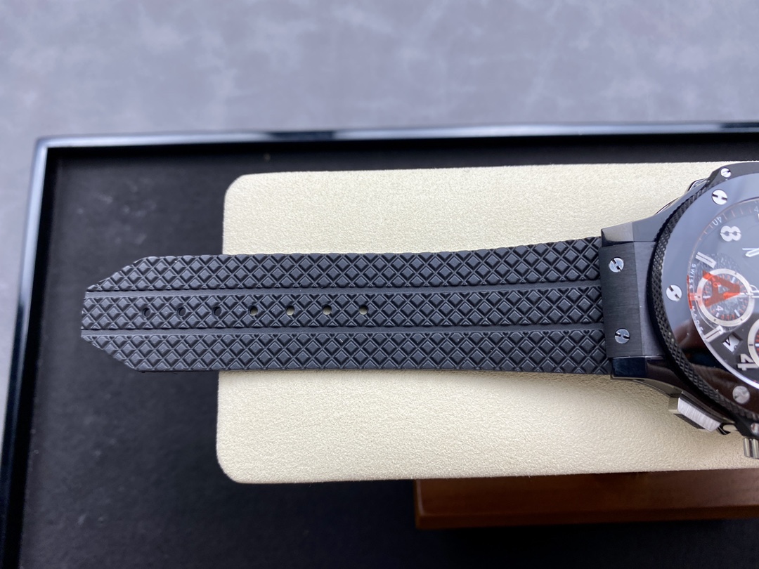 Hublot Big Bang 301.CX.130.RX 44mm Mens