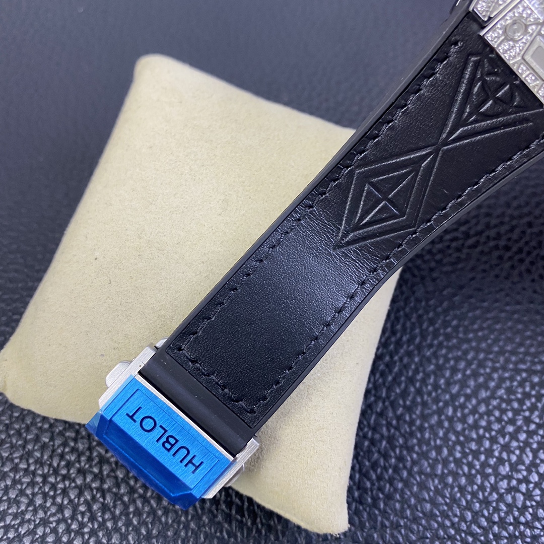 Hublot Big Bang 465.SS.1117.VR.1704.MXM18 45mm