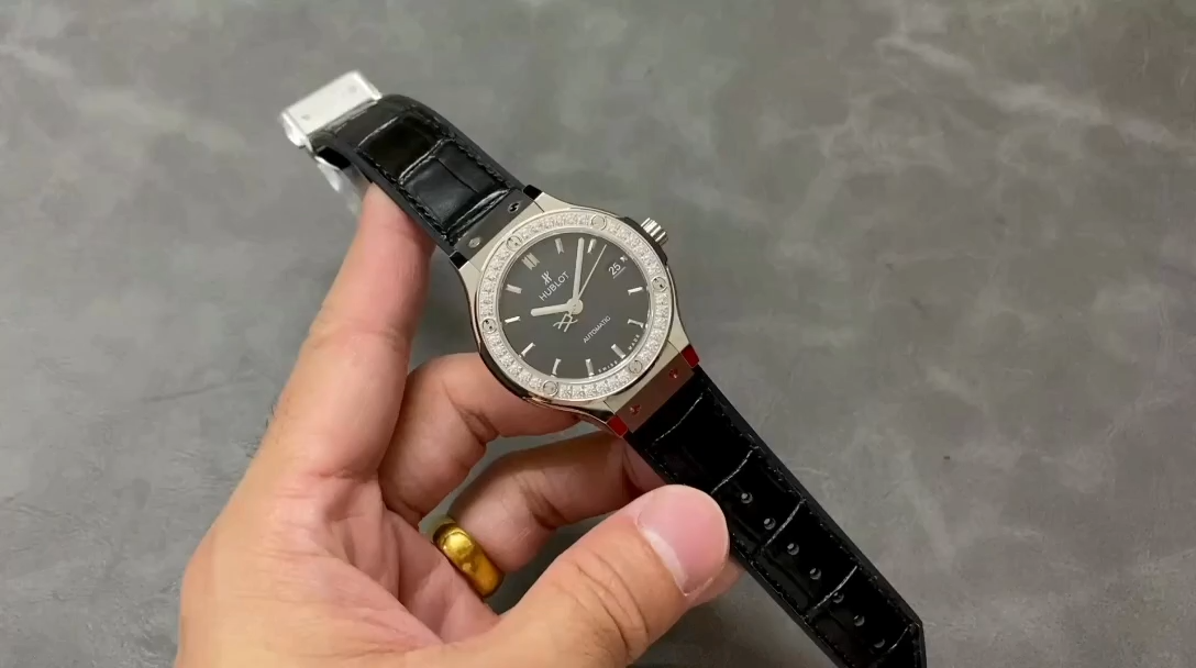 Hublot Classic Fusion 565.nx.1470.lr.1204 38mm