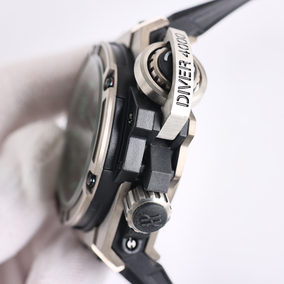 Hublot King Power 731.NX.1190.RX 48mm