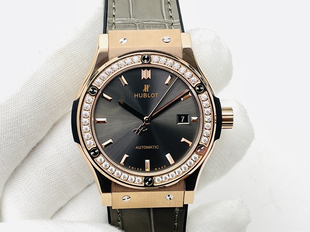 Hublot Classic Fusion King Gold 565.OX.7180.RX.1204 42mm