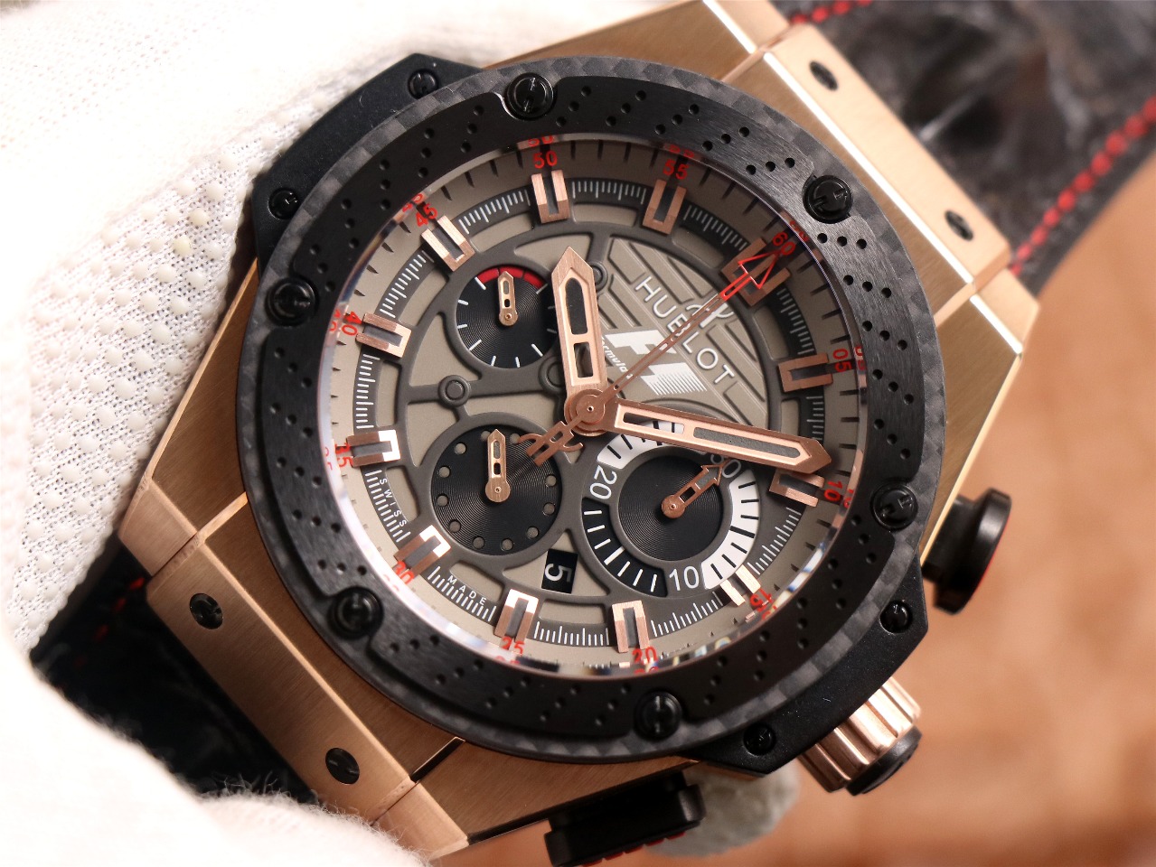 Hublot King Power 703.OM.6912.HR.FMC12 48mm