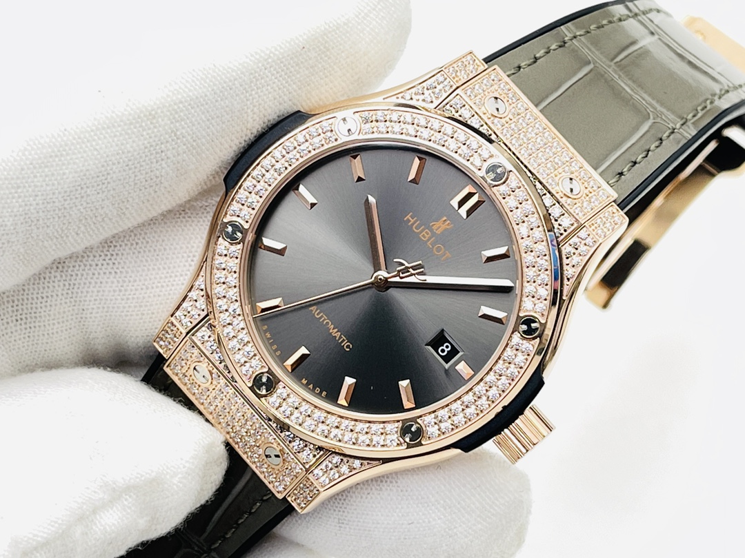 Hublot Classic Fusion 542.OX.1181.LR.1704 42mm