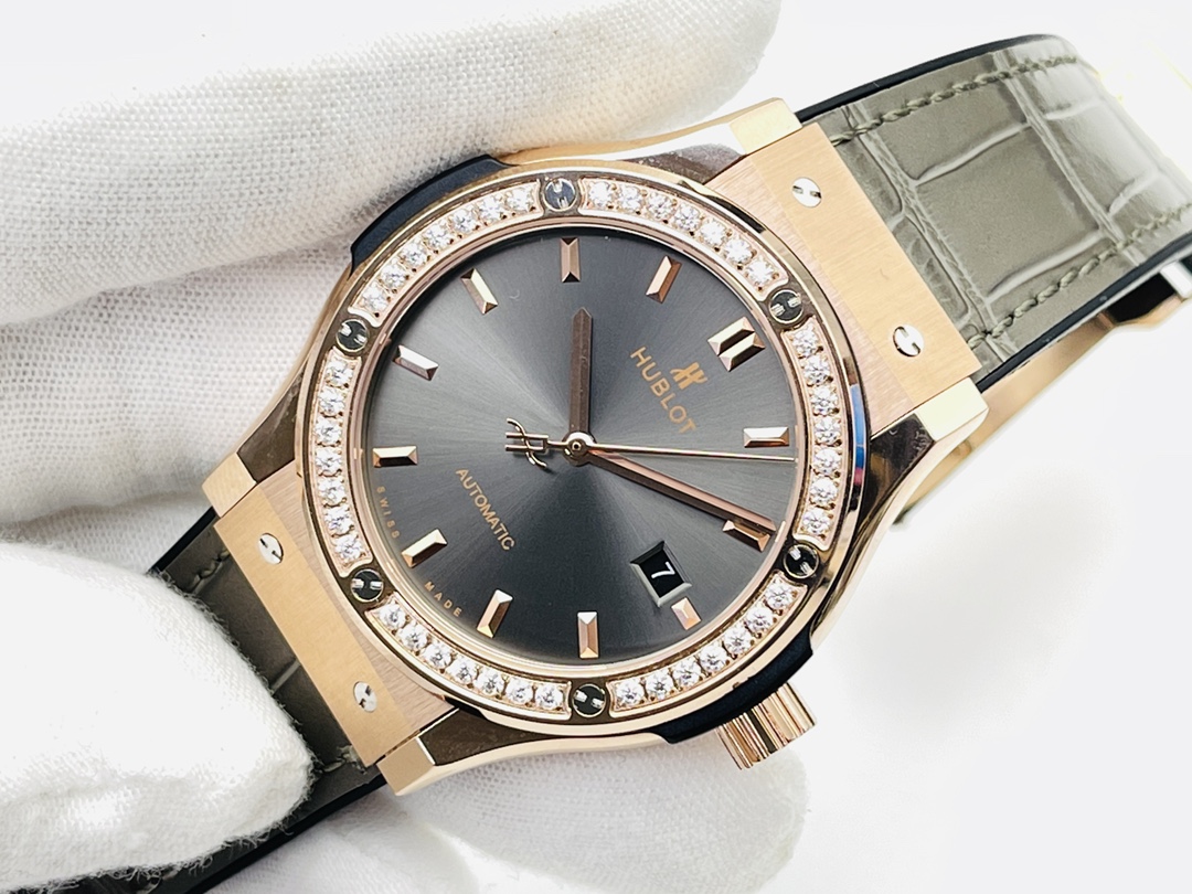 Hublot Classic Fusion King Gold 565.OX.7180.RX.1204 42mm