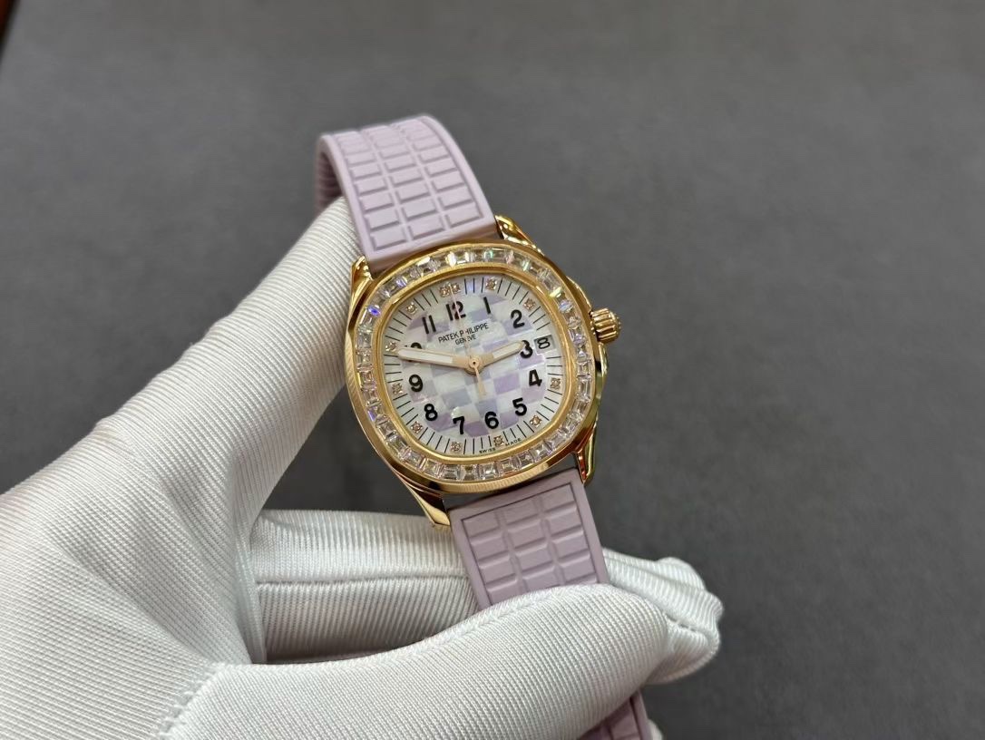 Replica Patek Philippe Aquanaut 5072R 001 Watch For Sale