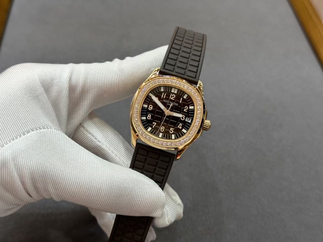 Replica Patek Philippe Aquanaut 5068R 001 Watch For Sale