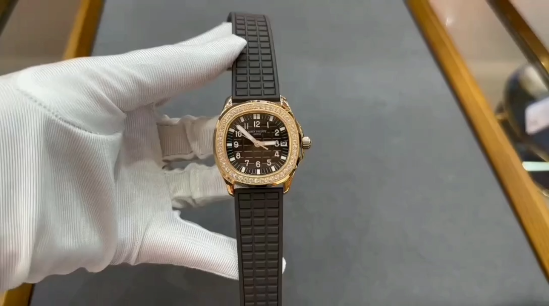 Replica Patek Philippe Aquanaut 5068R 001 Watch For Sale