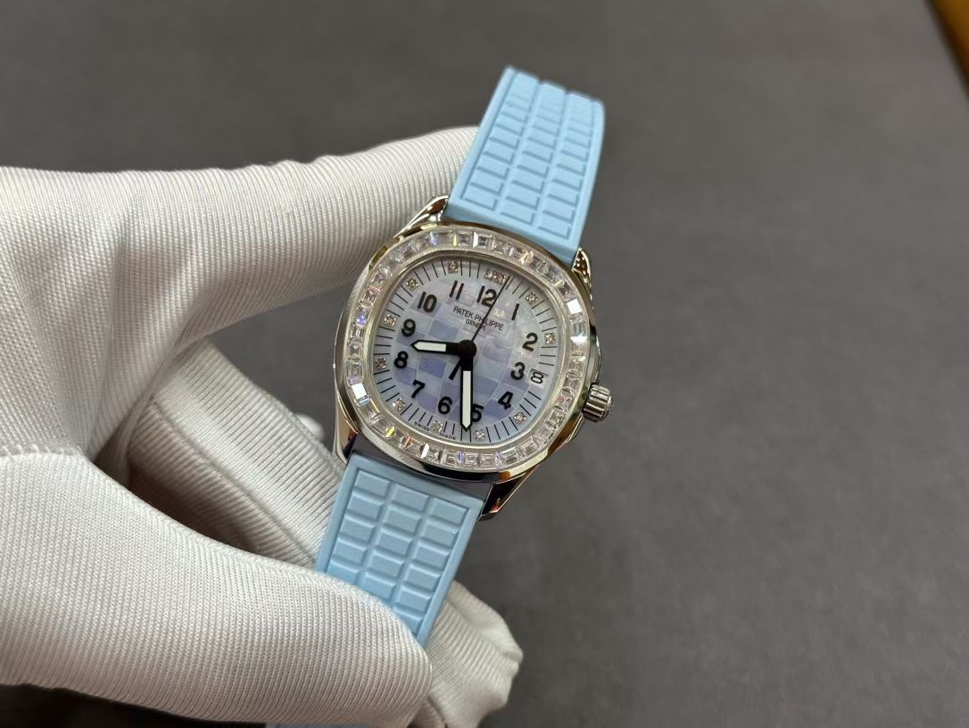 Replica Patek Philippe Aquanaut 5072G 001 Watch For Sale