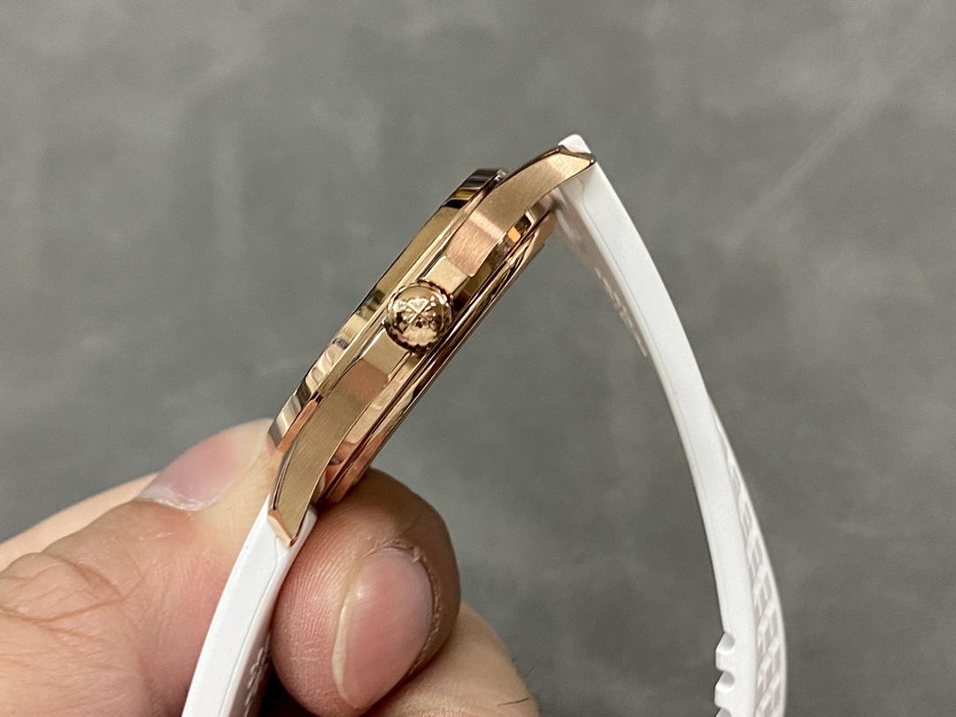 Replica Patek Philippe Aquanaut Rose Gold White Dial 5068R 010 36mm Lady Watch