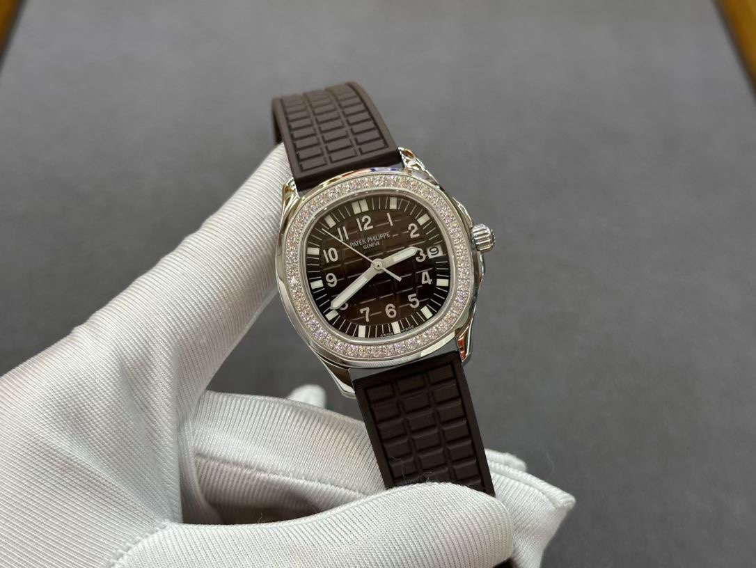 Replica Patek Philippe Aquanaut 5067A 023 Watch For Sale