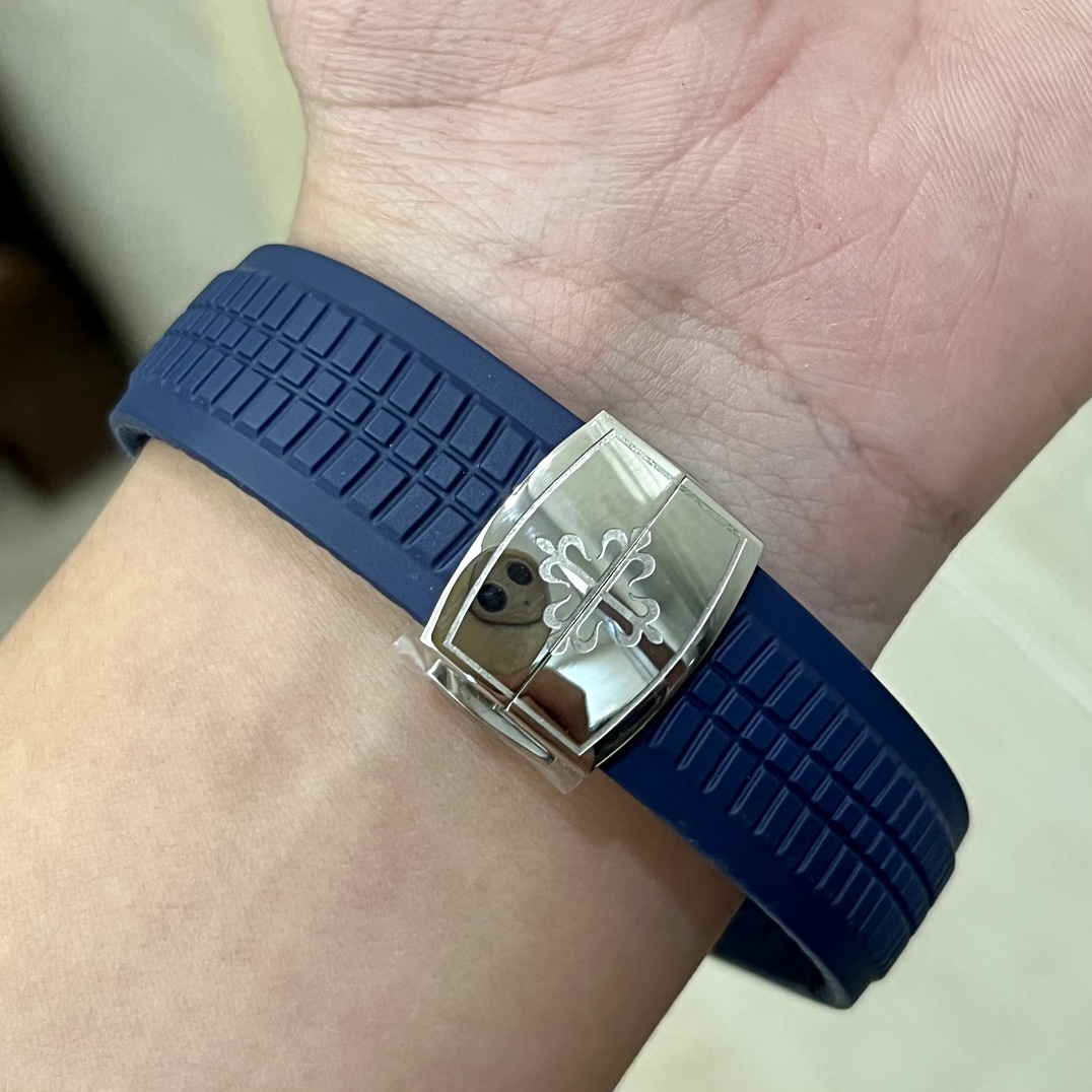 Replica Patek Philippe Aquanaut 5167 300G 010 Watch For Sale