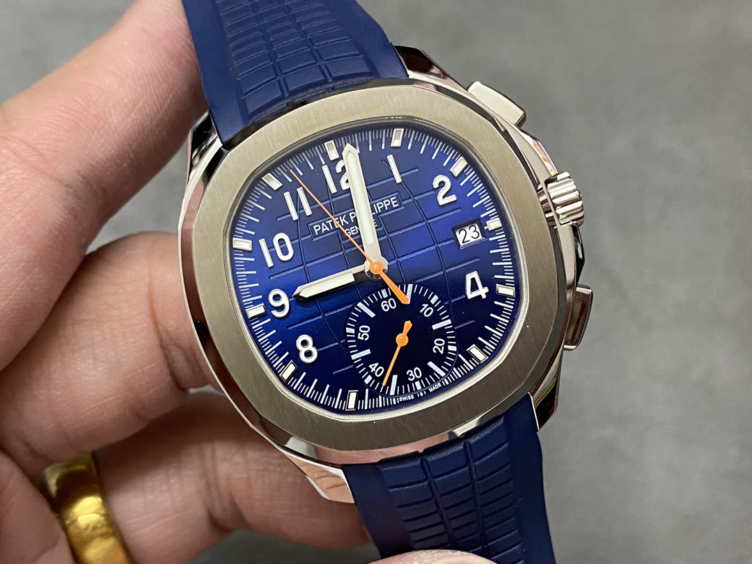 Replica Patek Philippe Aquanaut Blue 5968A 001 42mm Mens Watch