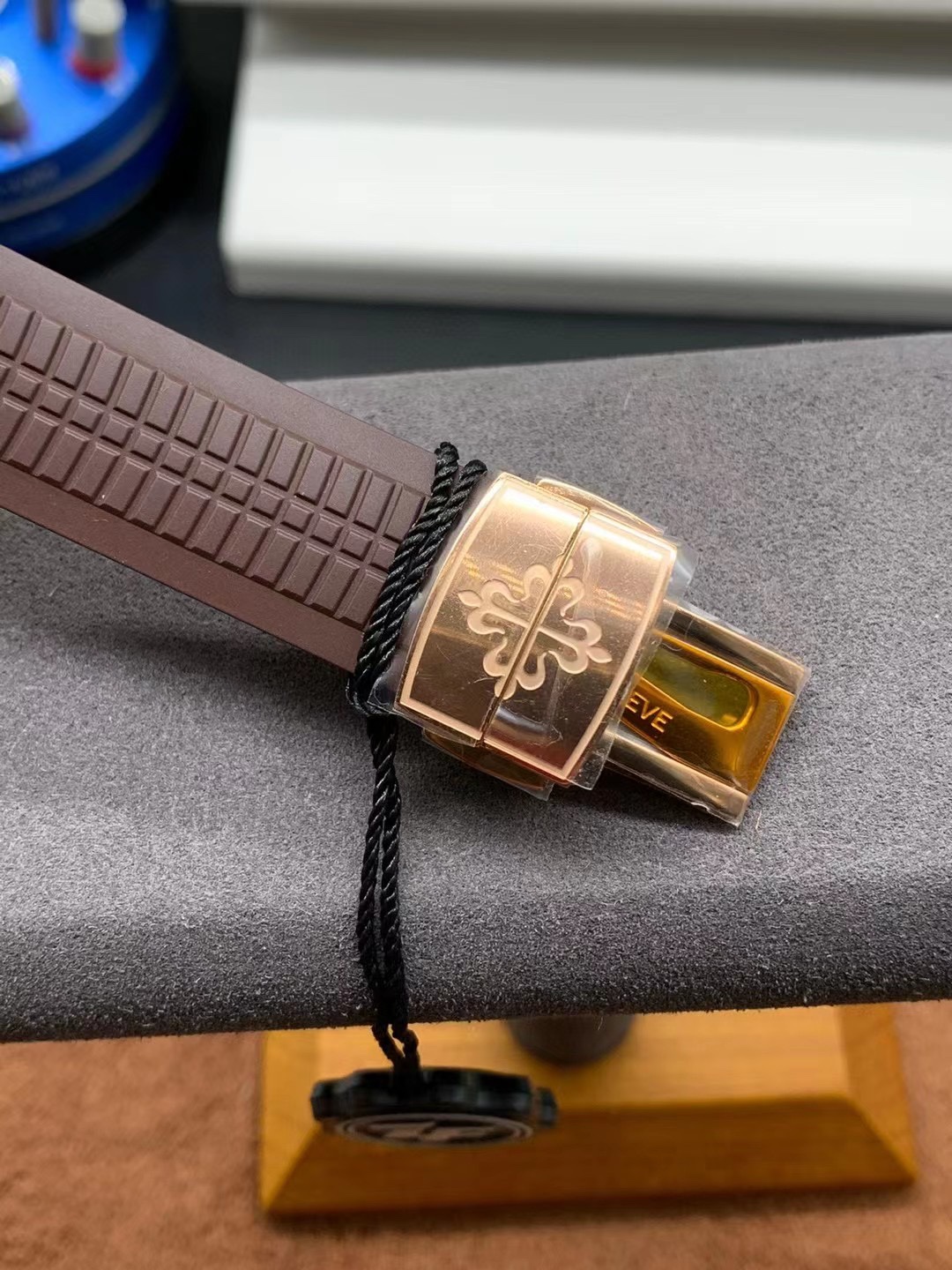 Replica Patek Philippe Aquanaut 5164R 001 Travel Time Rose Gold Mens Watch