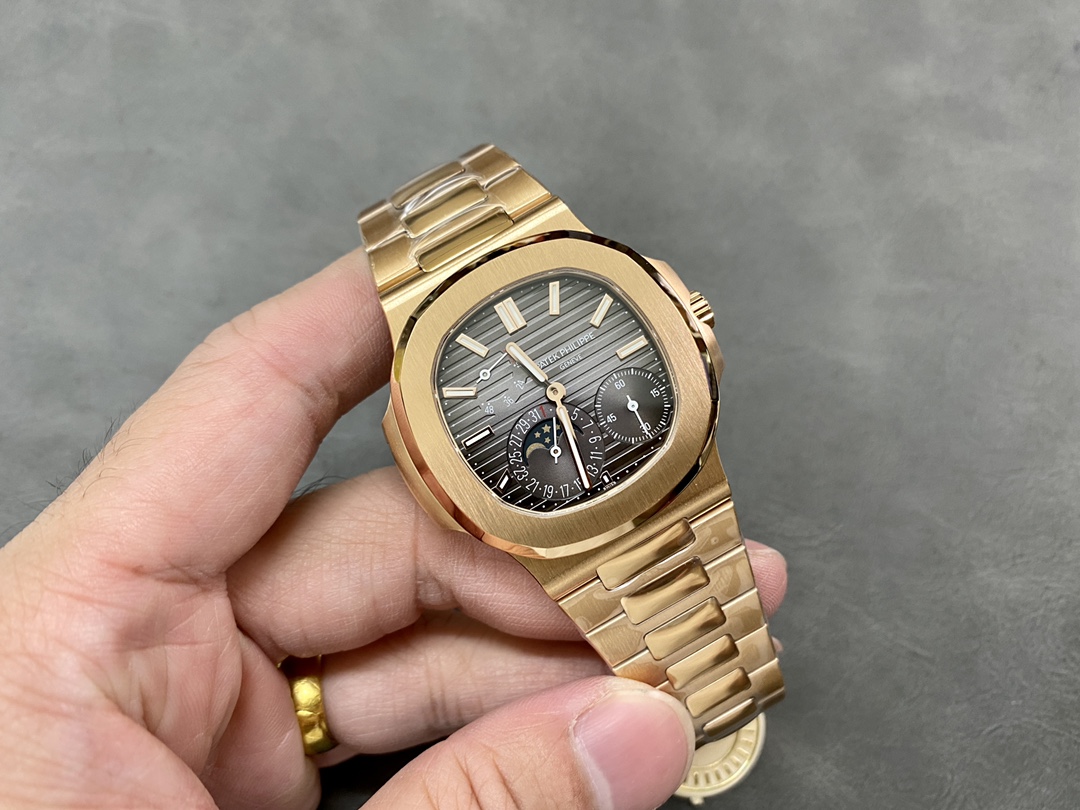 Replica Patek Philippe Nautilus 5712 1R 001 40mm Mens Watch