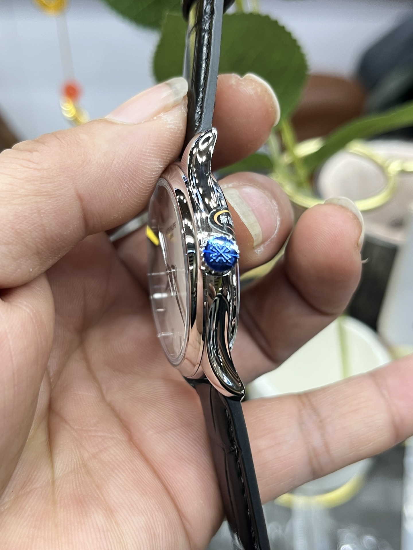 Replica Patek Philippe Calatrava 5227G 001 40MM Mens Watch