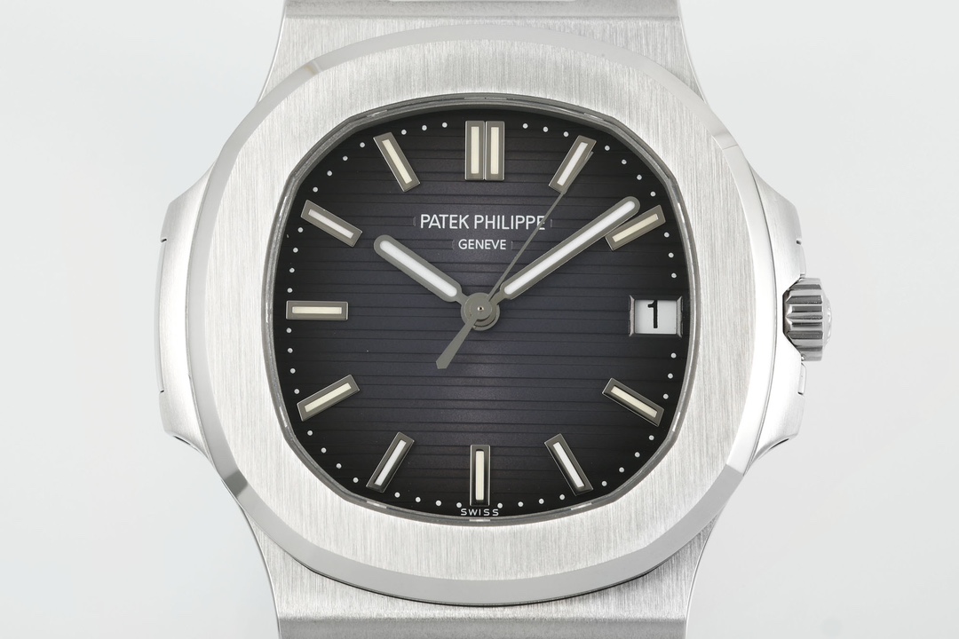 Replica Patek Philippe Nautilus 5711 1A Black Dial 40mm Mens Watch