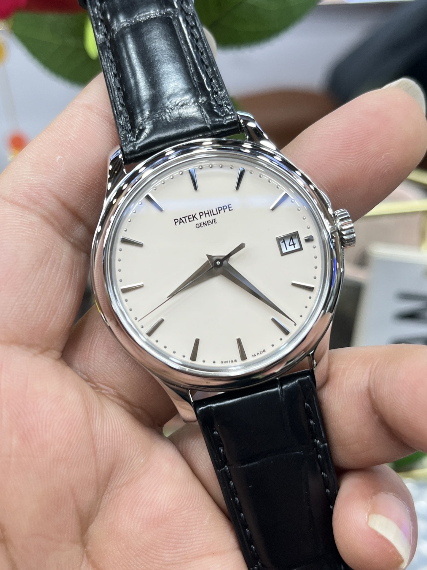 Replica Patek Philippe Calatrava 5227G 001 40MM Mens Watch