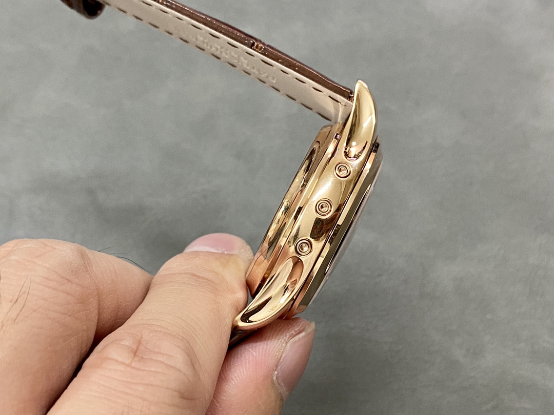 Replica Patek Philippe Complications 5905R 001 42mm Mens Watch