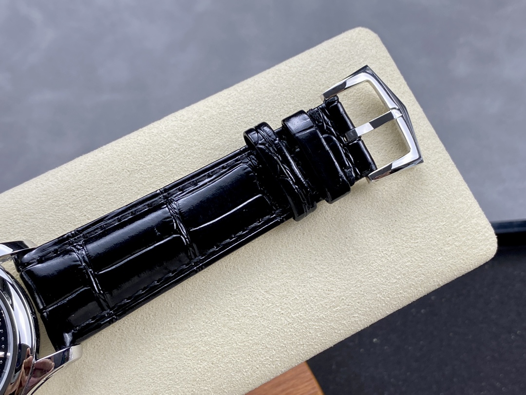 Replica Patek Philippe Complications Annual Calendar White Gold 5205G 010 40mm Mens Watch