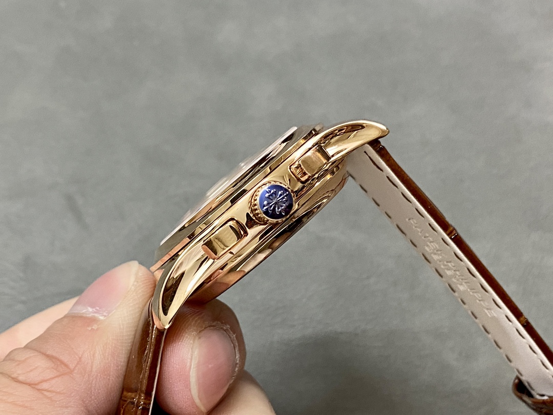 Replica Patek Philippe Complications 5905R 001 42mm Mens Watch