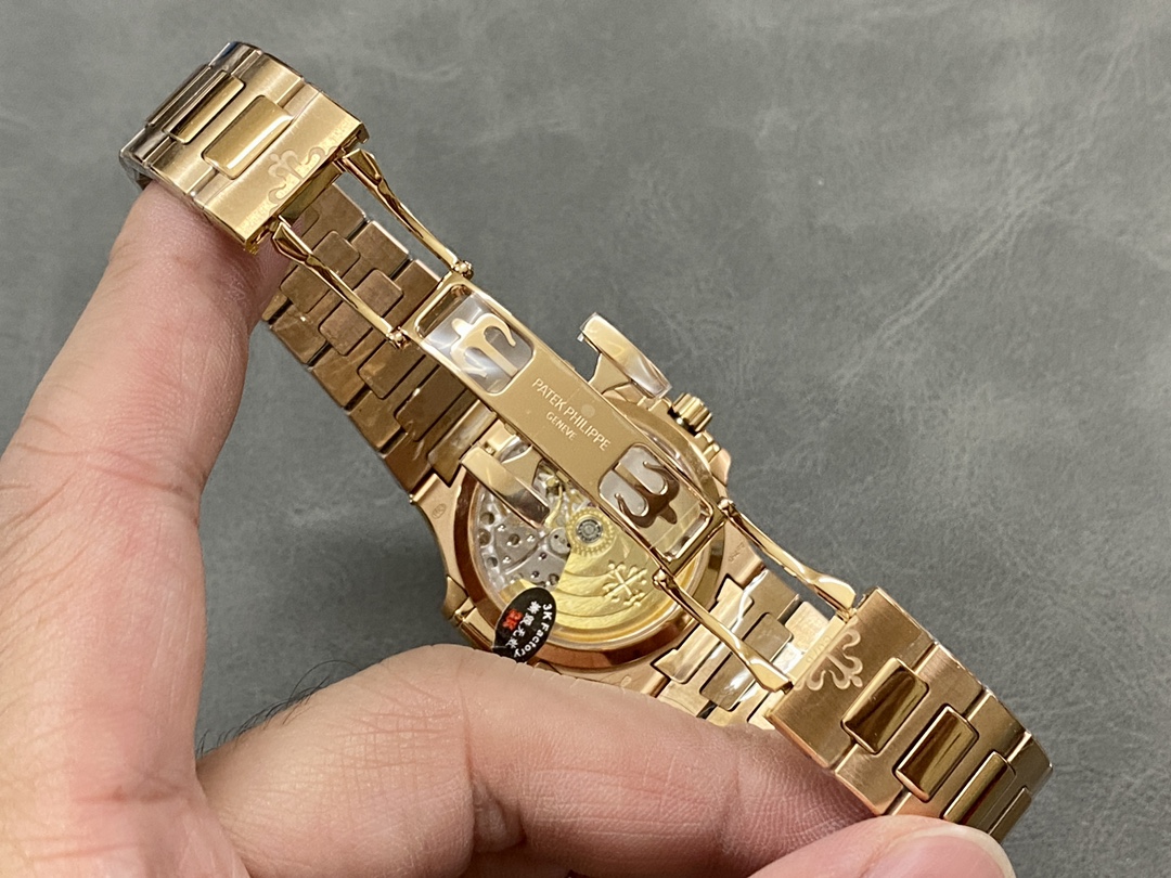 Replica Patek Philippe Nautilus 7118 1200R 001 Watch