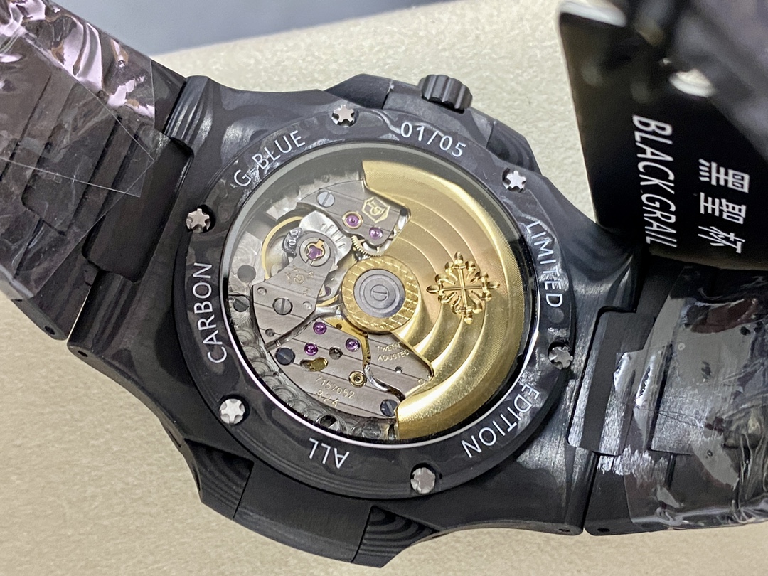 Patek Philippe Nautilus Carbon Fiber Case Black Dial 5711 40MM Watch