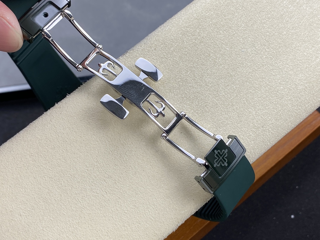 Patek Philippe Nautilus Green Rubber Purple Dial 5711 40MM Watch