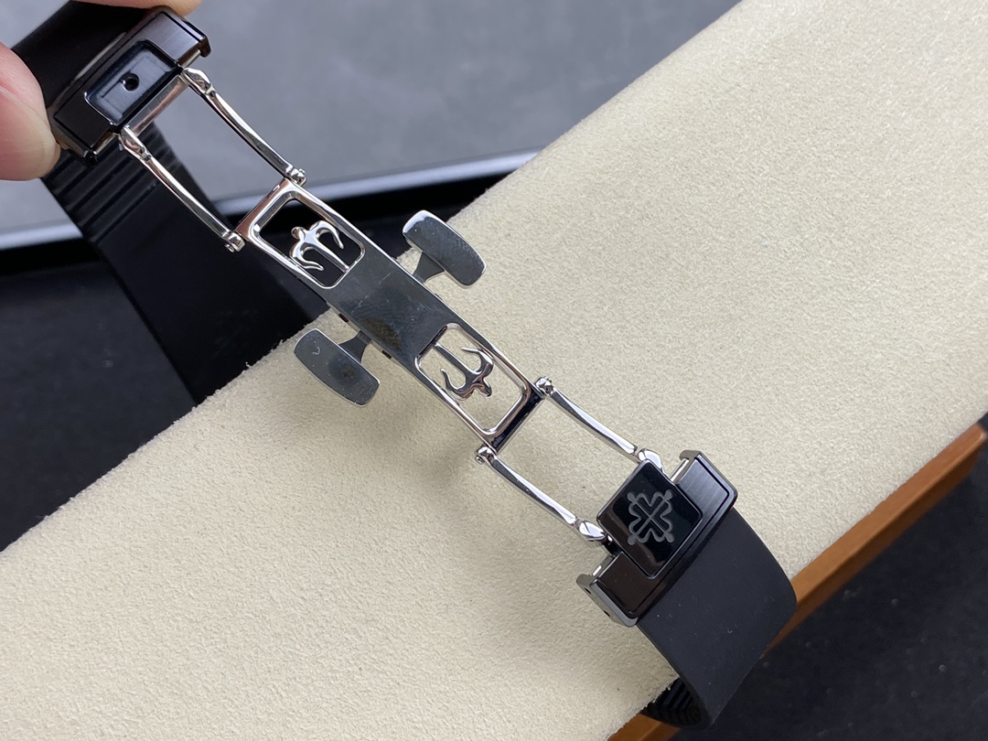 Patek Philippe Nautilus Black Dial 5711 40MM Watch