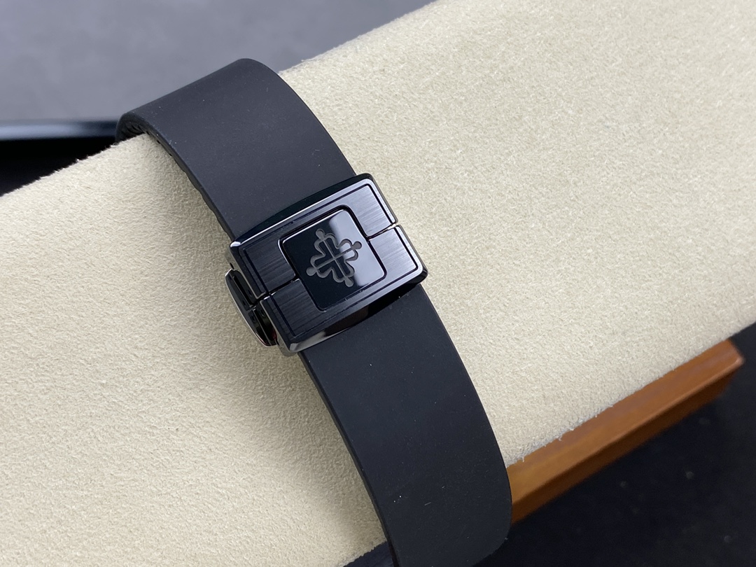 Patek Philippe Nautilus Titanium Case White Dial 5711 40MM Watch