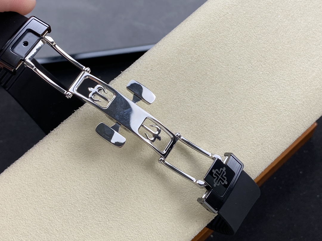 Patek Philippe Nautilus Titanium Case White Dial 5711 40MM Watch