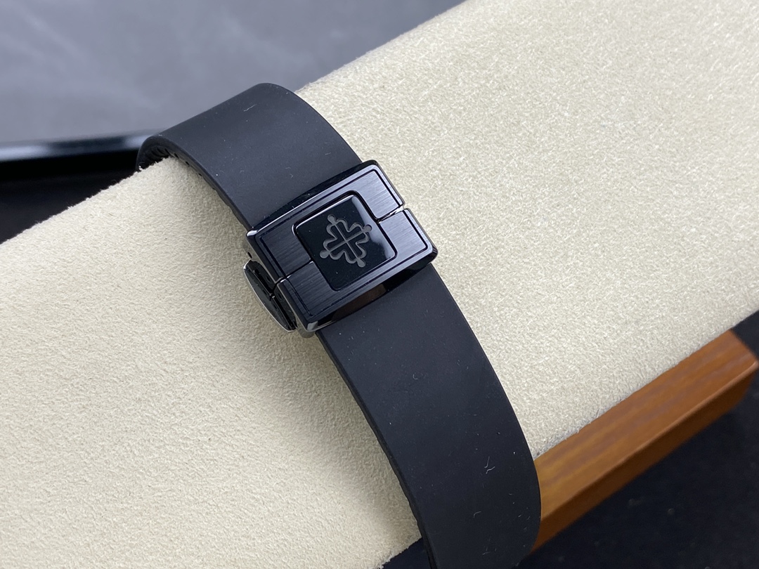 Patek Philippe Nautilus Black Dial 5711 40MM Watch