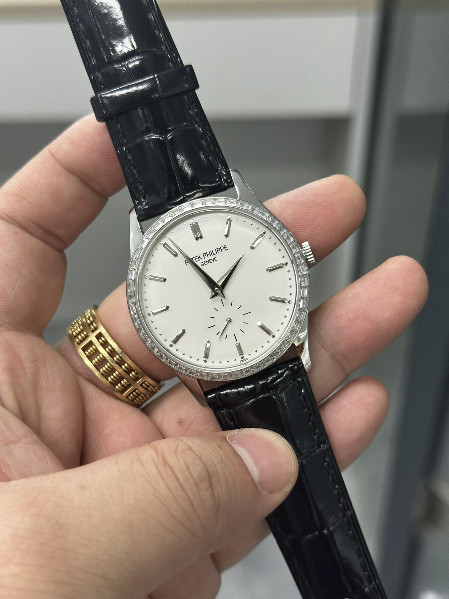 Patek Philippe Calatrava Silver Dial 18 kt White Gold 5196G 001