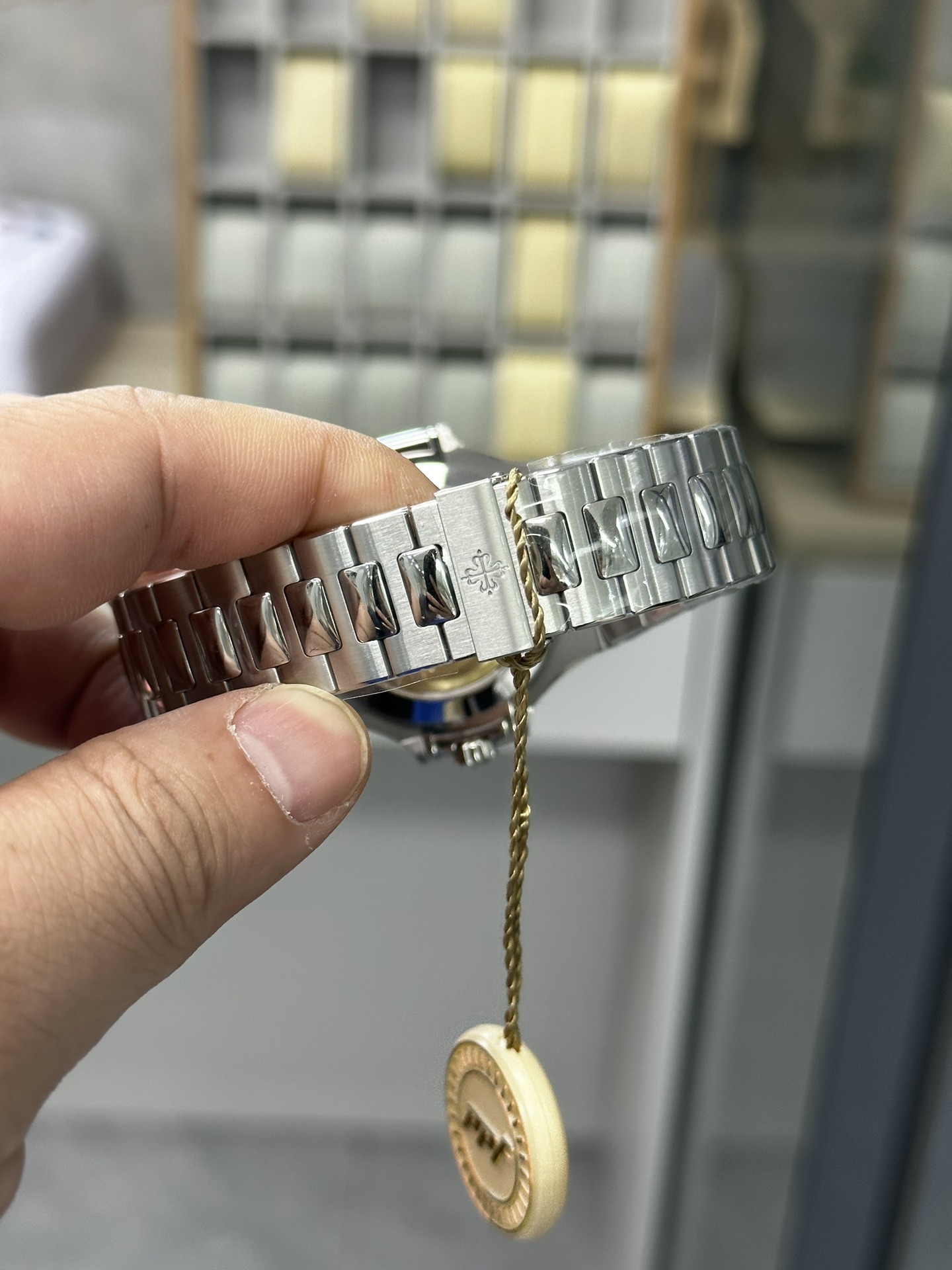 Patek Philippe Nautilus Annual Calendar White Dial 5726 1A 010