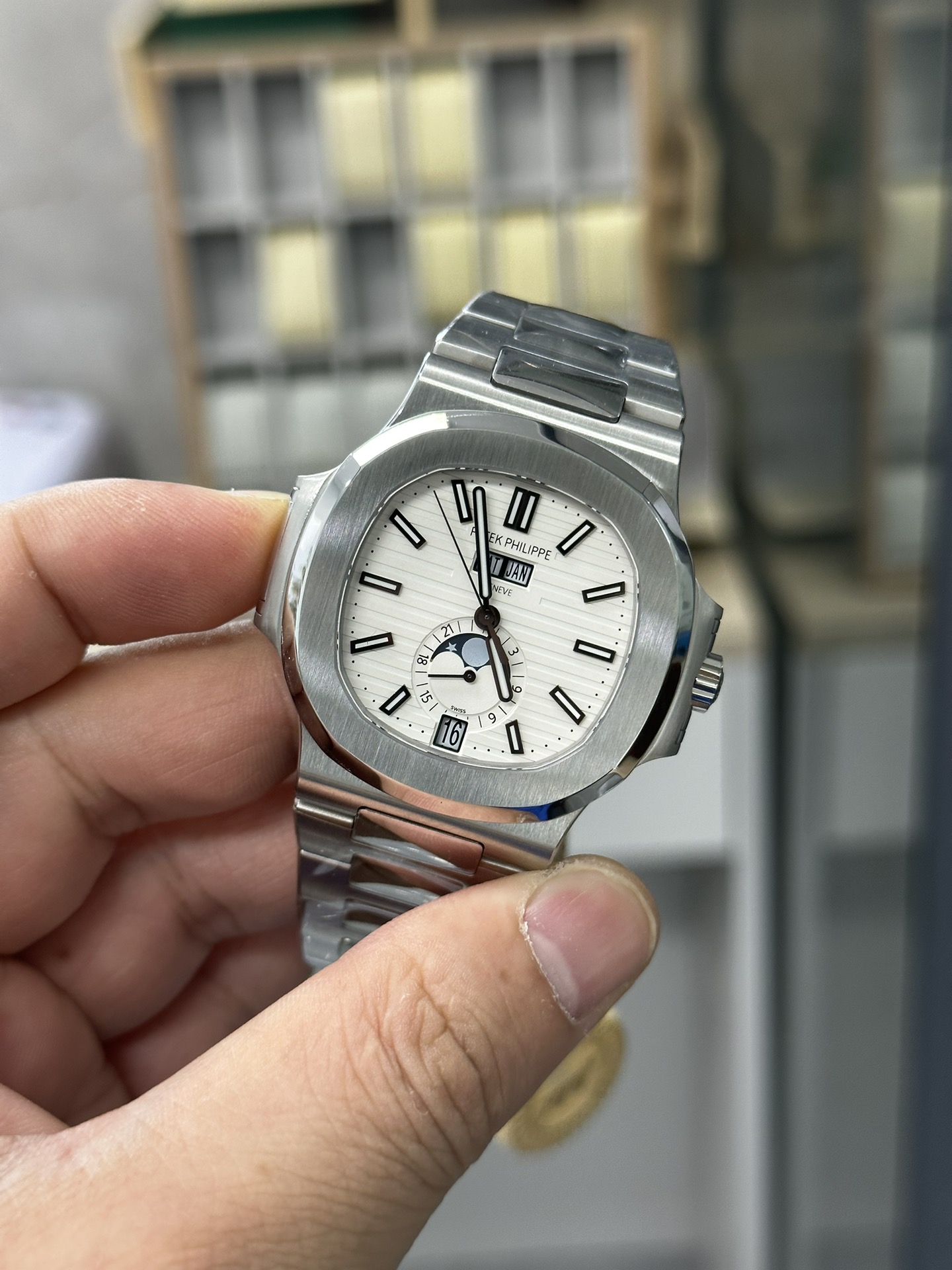 Patek Philippe Nautilus Annual Calendar White Dial 5726 1A 010