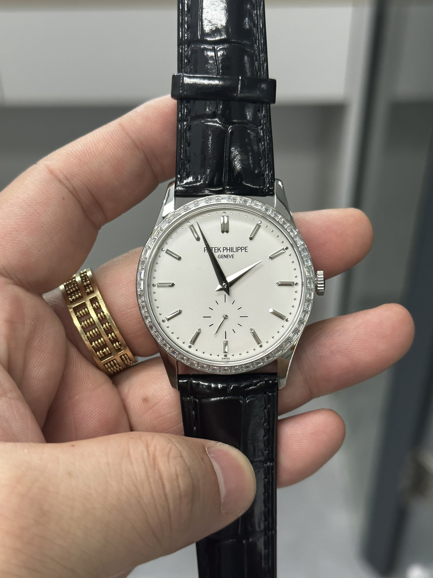 Patek Philippe Calatrava Silver Dial 18 kt White Gold 5196G 001