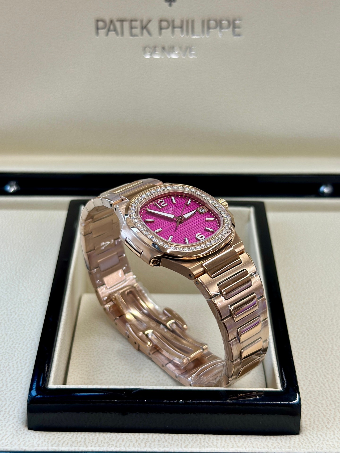Patek Philippe Nautilus 7010 1R 013 Purple Dial 32mm