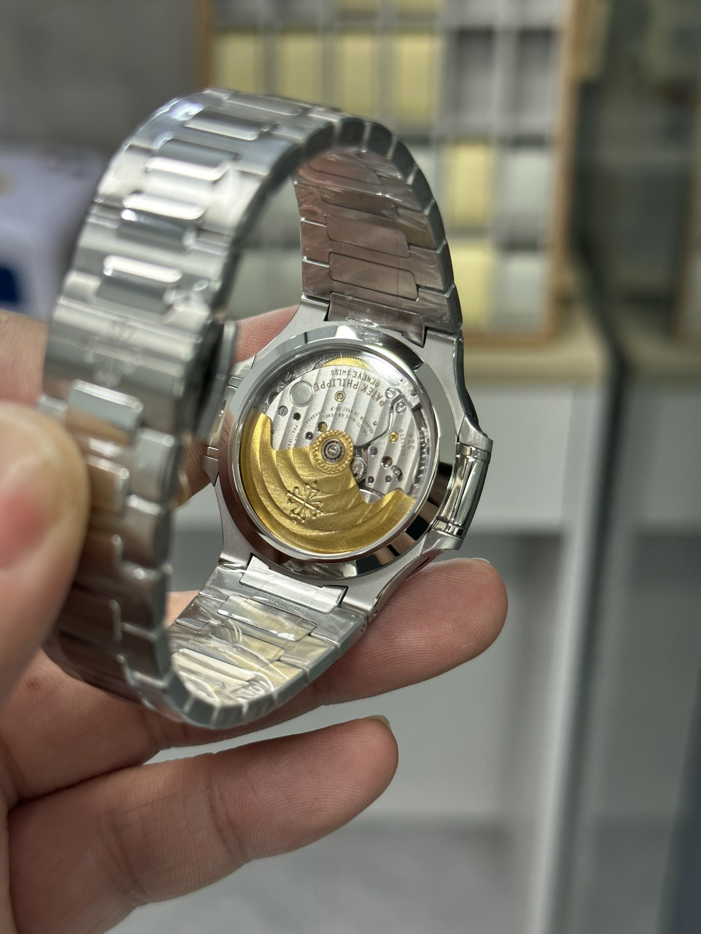 Patek Philippe Ladies Nautilus Blue Dial and Grey Dial 7118 1A 001 35.2mm