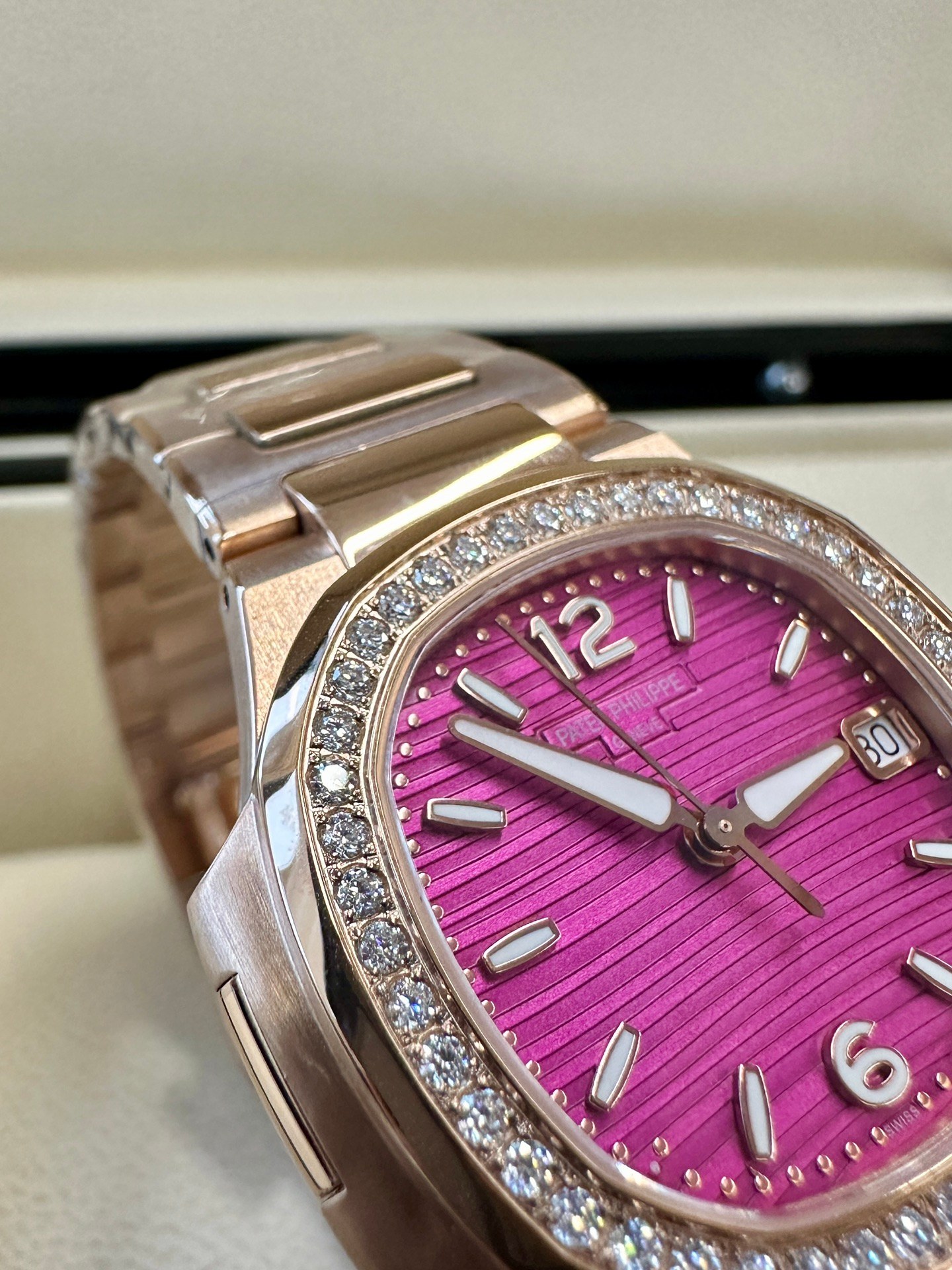 Patek Philippe Nautilus 7010 1R 013 Purple Dial 32mm