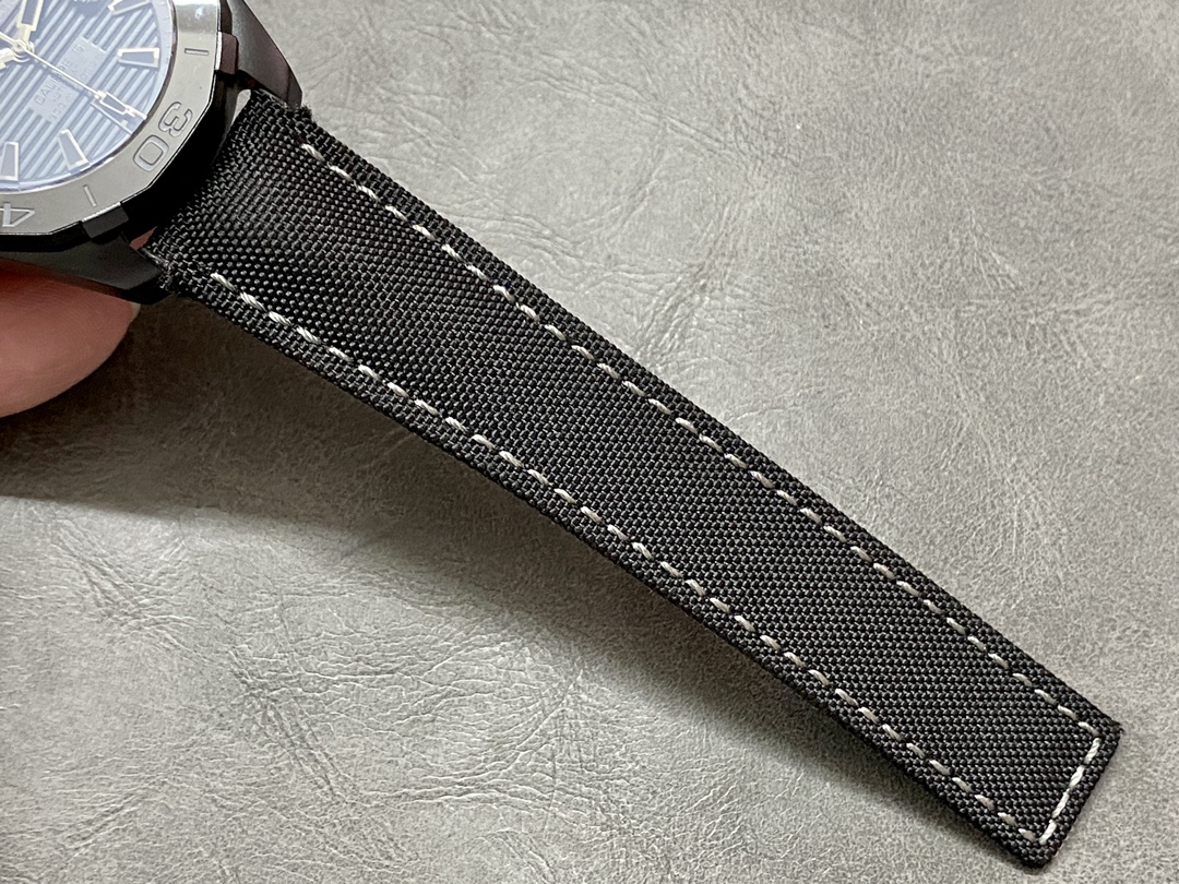 Tag Heuer Aquaracer WAY218B.FC6364 Limited Edition Mens Watch