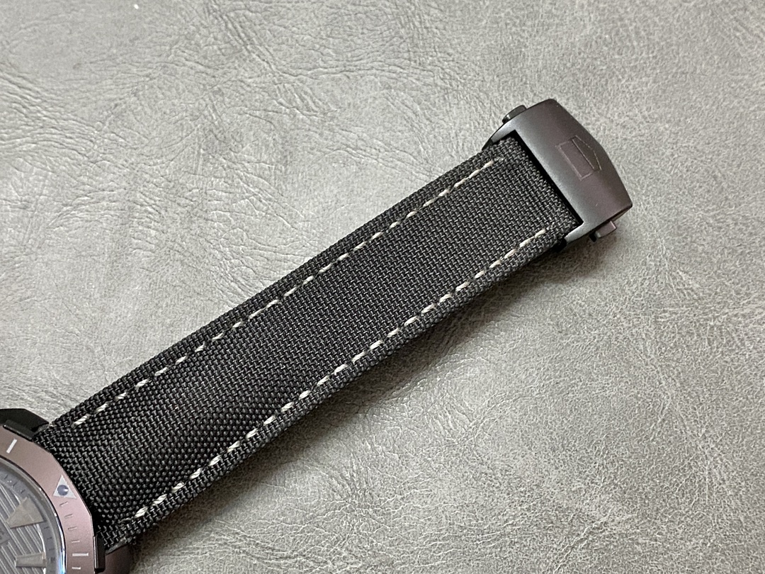 Tag Heuer Aquaracer WAY218B.FC6364 Limited Edition Mens Watch