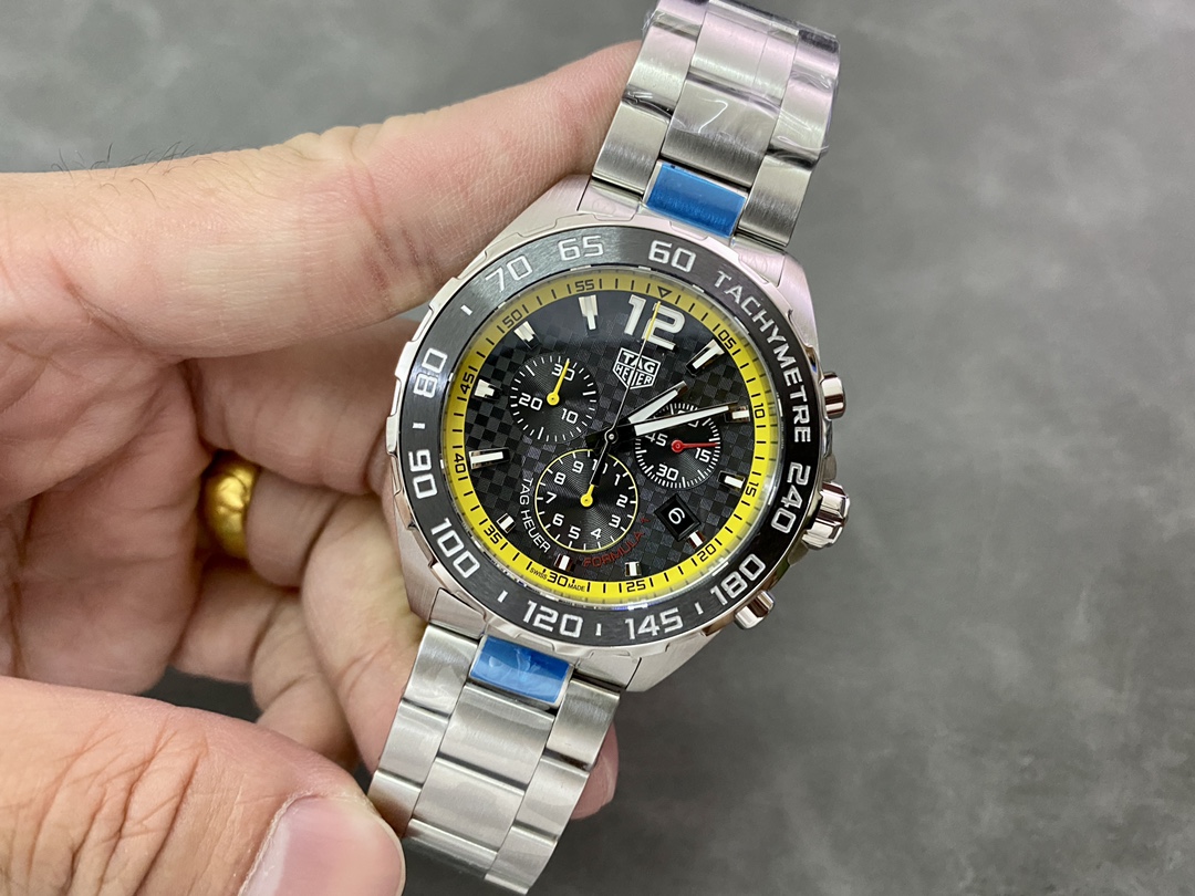 Tag Heuer Formula 1 Chronograph Quartz Black Dial CAZ101AC.BA0842