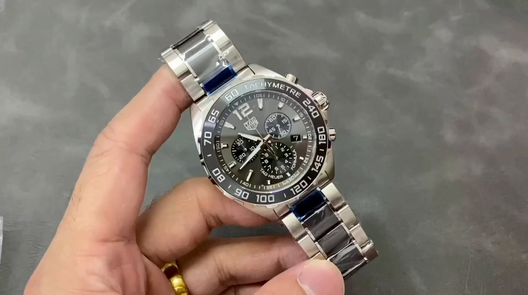 Tag Heuer Formula 1 Chronograph CAZ1011.BA0843 43mm Watch