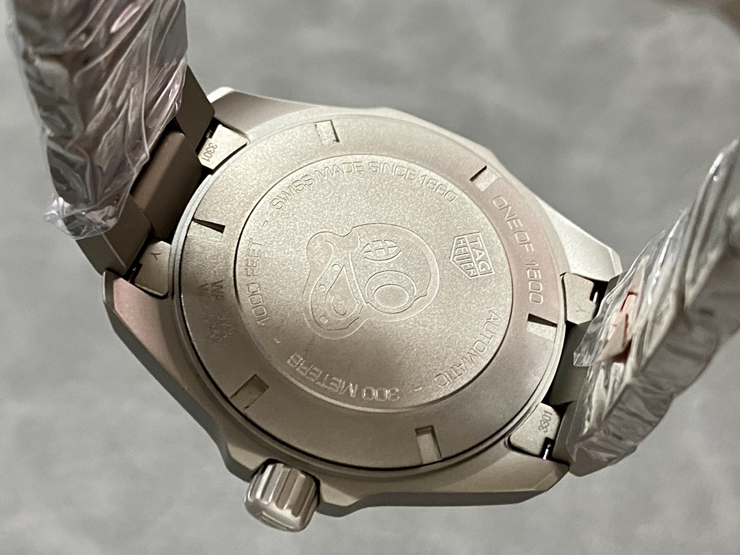 Tag Heuer Aquaracer Bamford Limited Edition WAY208F.BF0638 43mm