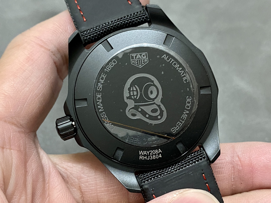 Tag Heuer Aquaracer Calibre 5 Automatic Black Dial WAY208A.FC6381 Mens