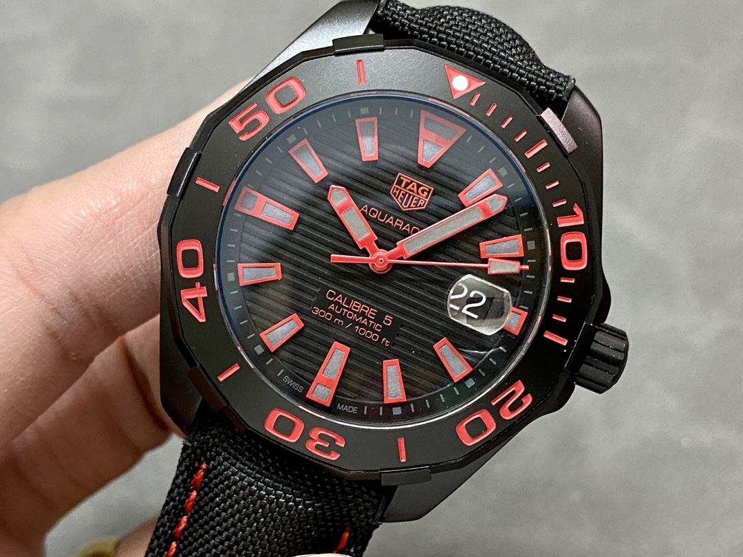 Tag Heuer Aquaracer Calibre 5 Automatic Black Dial WAY208A.FC6381 Mens