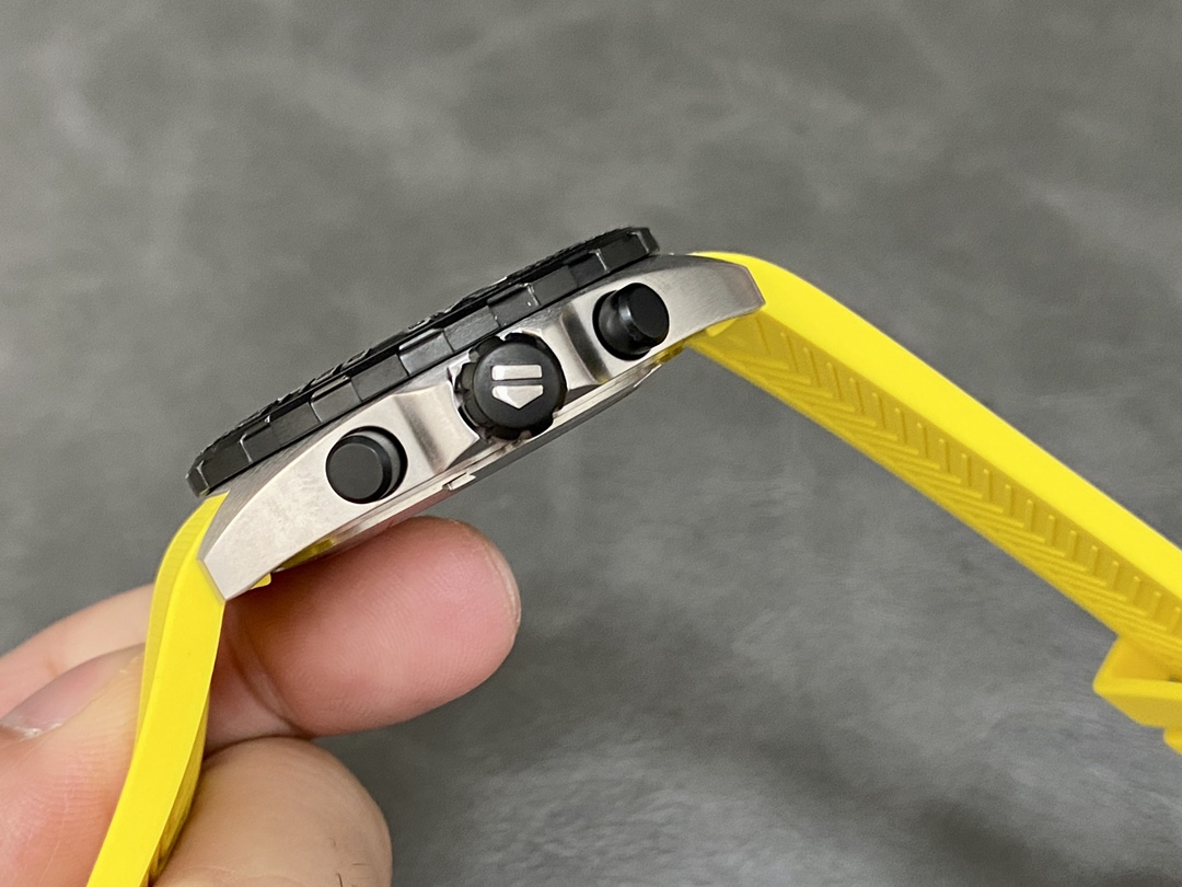 TAG Heuer Formula 1 Chronograph Yellow Dial CAZ101AM.FT8054 Quartz